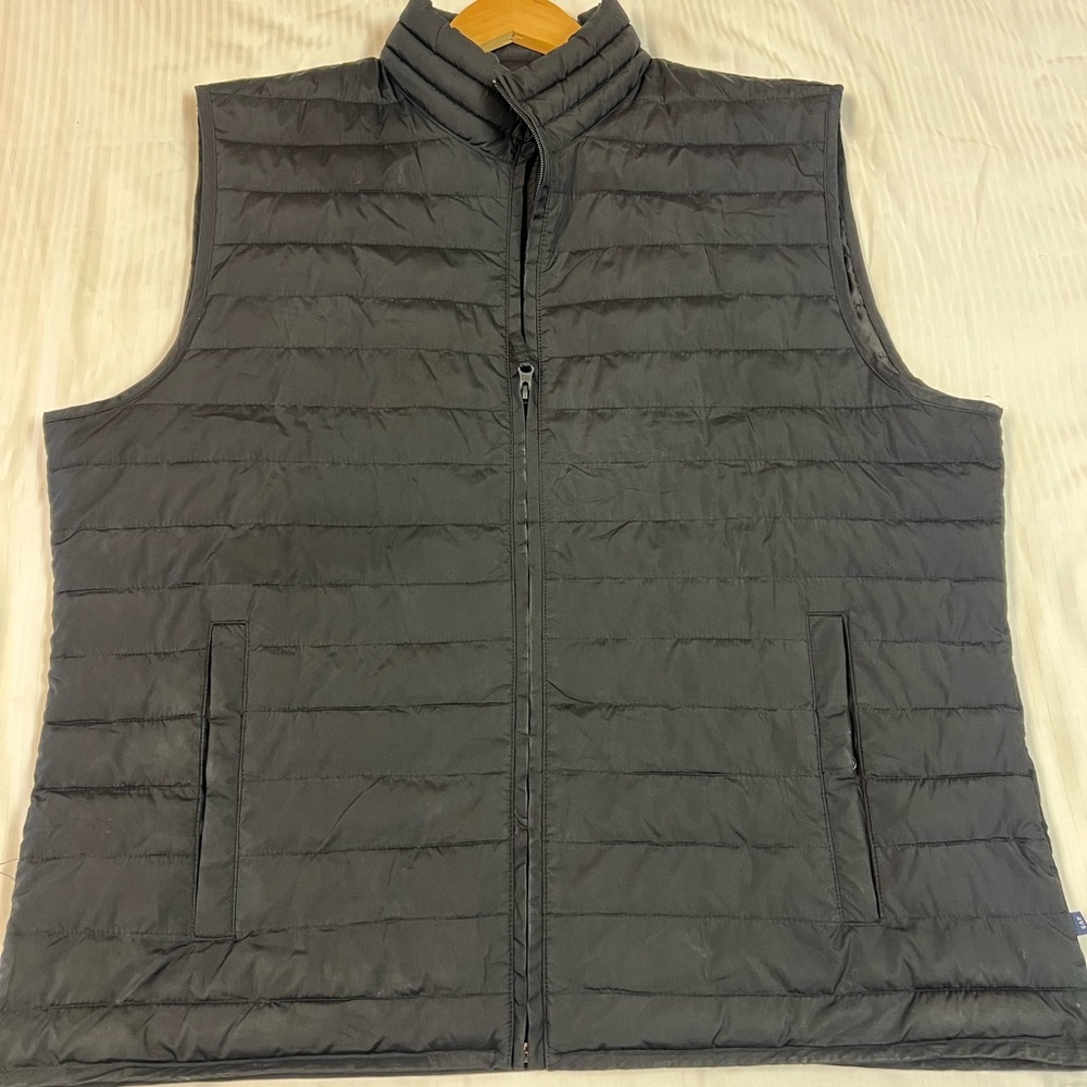 Gap Men's Black Puffer Vest Size XL
